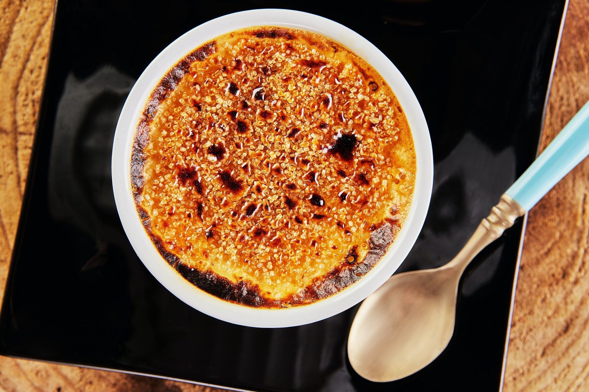 Recette crème brûlée salée au foie gras : une délicatesse française qui