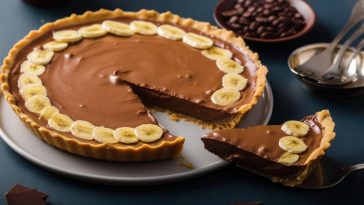 Une tarte chocolat-banane maison divine en un clin d'œil