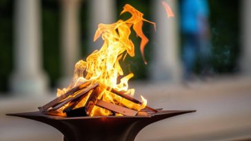 La flamme olympique : histoire et symboles d'un parcours passionnant