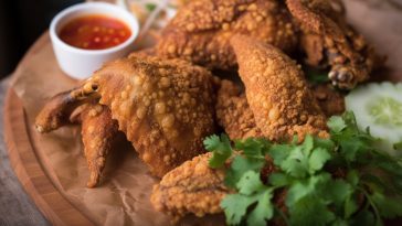 Peau de poulet : un mets délicieux et surprenant pour votre santé ?
