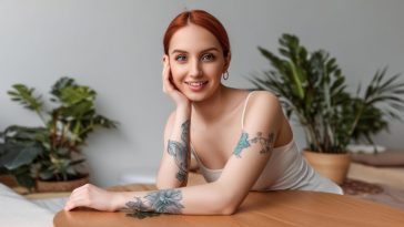 Les tatouages minimalistes tendances en 2024 : L'art de l'élégance et de la sobriété