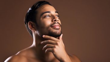 Obtenez un visage lisse et sans tache naturellement : le guide ultime