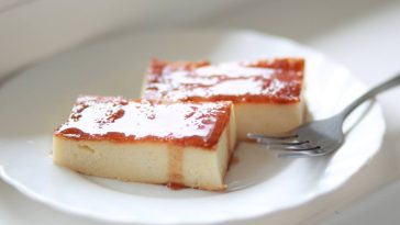 On l'appelle le flan grec : ce dessert ultra fondant fait sensation en ce moment
