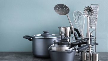6 ustensiles de cuisine indispensables à emporter pour des vacances sans stress et réussies