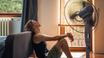 Transformez votre vieux ventilateur en clim' ultra-efficace avec ces astuces peu connues