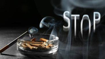 Tabac froid et tenace : découvrez ces secrets naturels surprenants qui effacent l’odeur une fois pour toutes