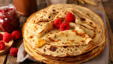 Ces crêpes d'une légèreté incroyable sans sucre ajouté ni beurre fondu qui vont littéralement révolutionner tous vos petits-déjeuners familiaux dès demain matin