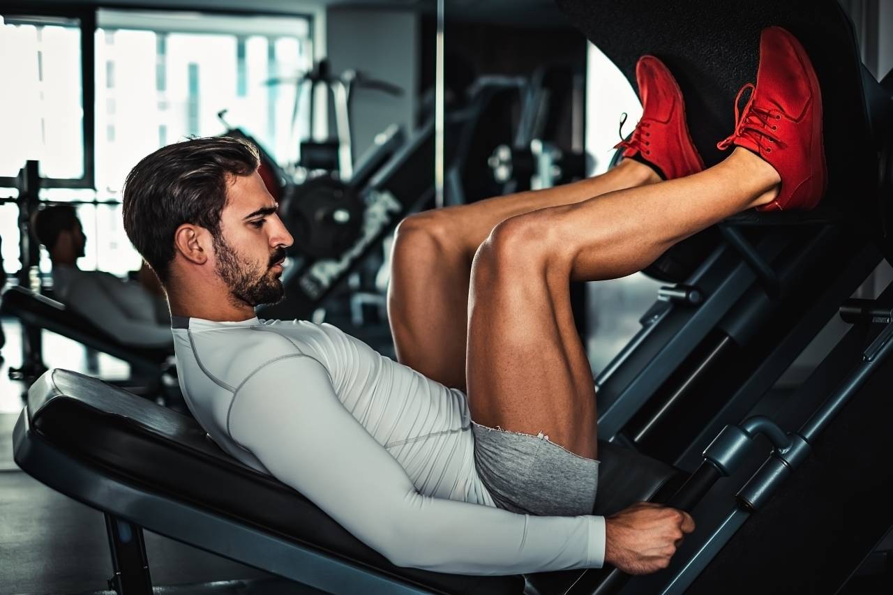 Envie d'un vrai défi ? Cette séance jambes va vous faire transpirer du début à la fin