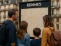 une famille découvre la ville de Rennes