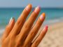 Cet été, la french manucure cède sa place à 6 dégradés raffinés qui illuminent les mains