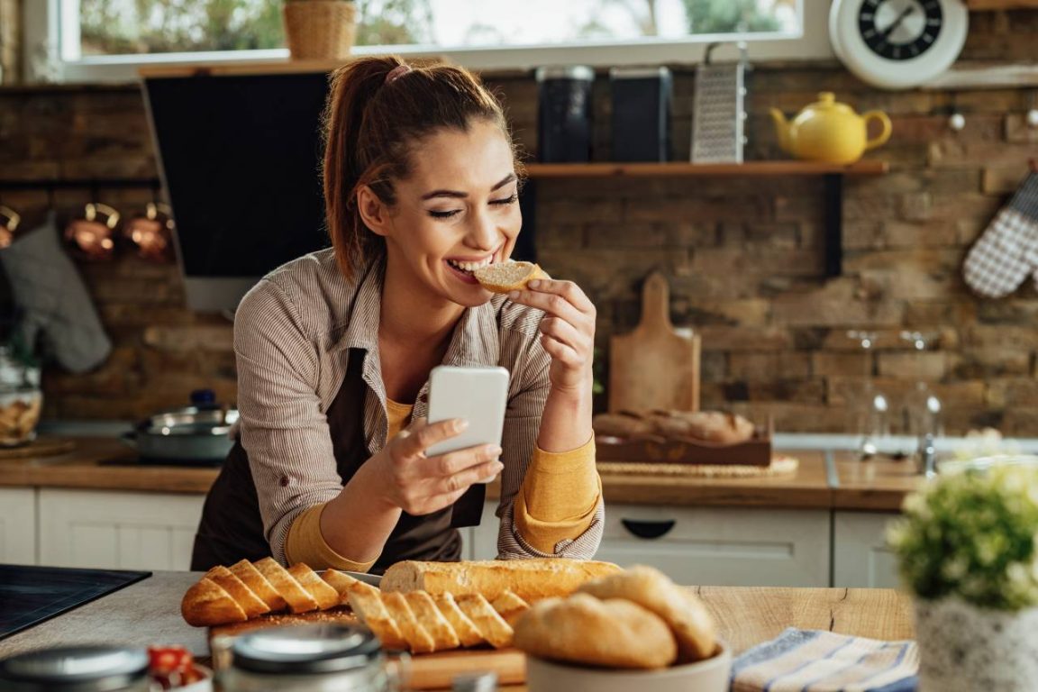 Ne jetez plus votre pain de la veille : cette astuce lui redonne une croûte délicieusement croustillante