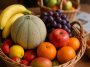 melon dans corbeilles de fruits avec d'autres fruits