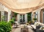 Ni parasol ni pergola : le voile d'ombrage, cette solution aérienne qui transforme votre terrasse en vrai coin d'ombre